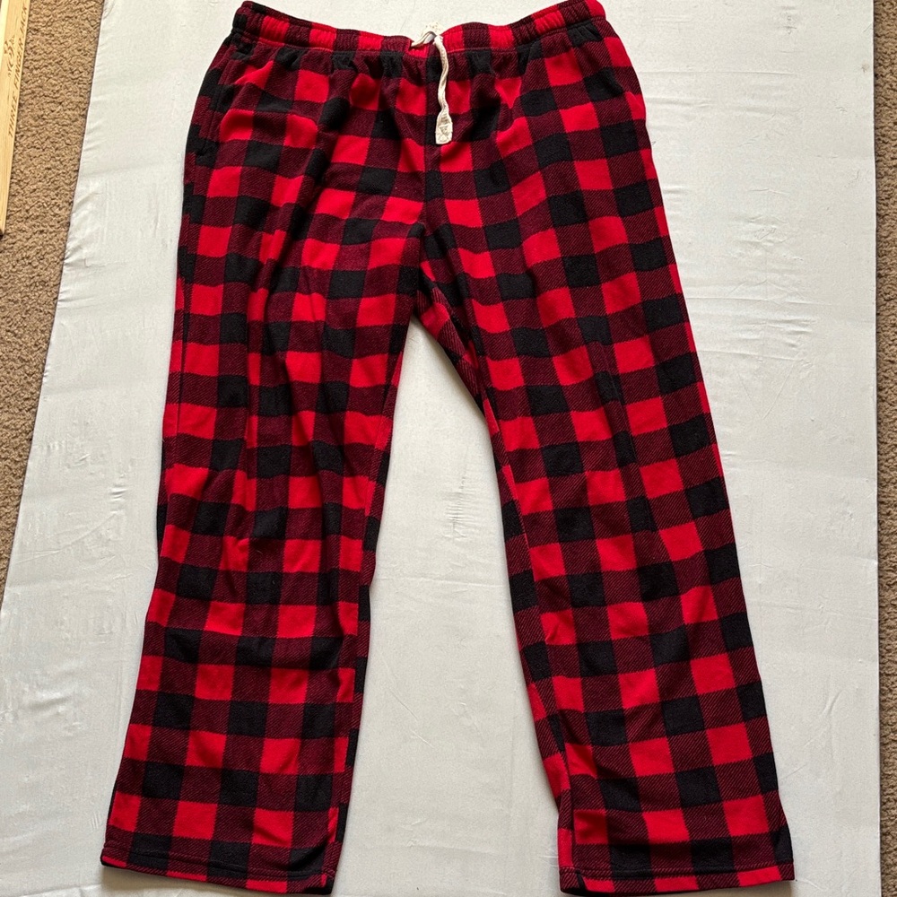Columbia Red and Black Plaid Men's Pants